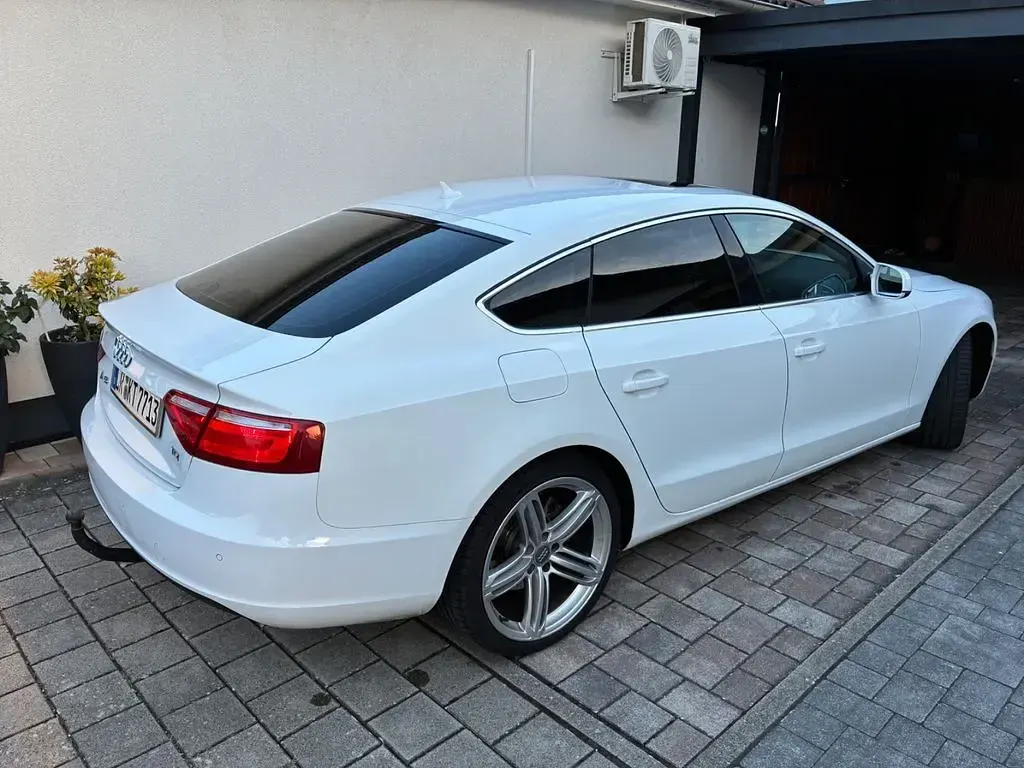 Gebraucht Audi A5 Sportback 170 PS (125 kW) 2011 Weiß Kleinwagen