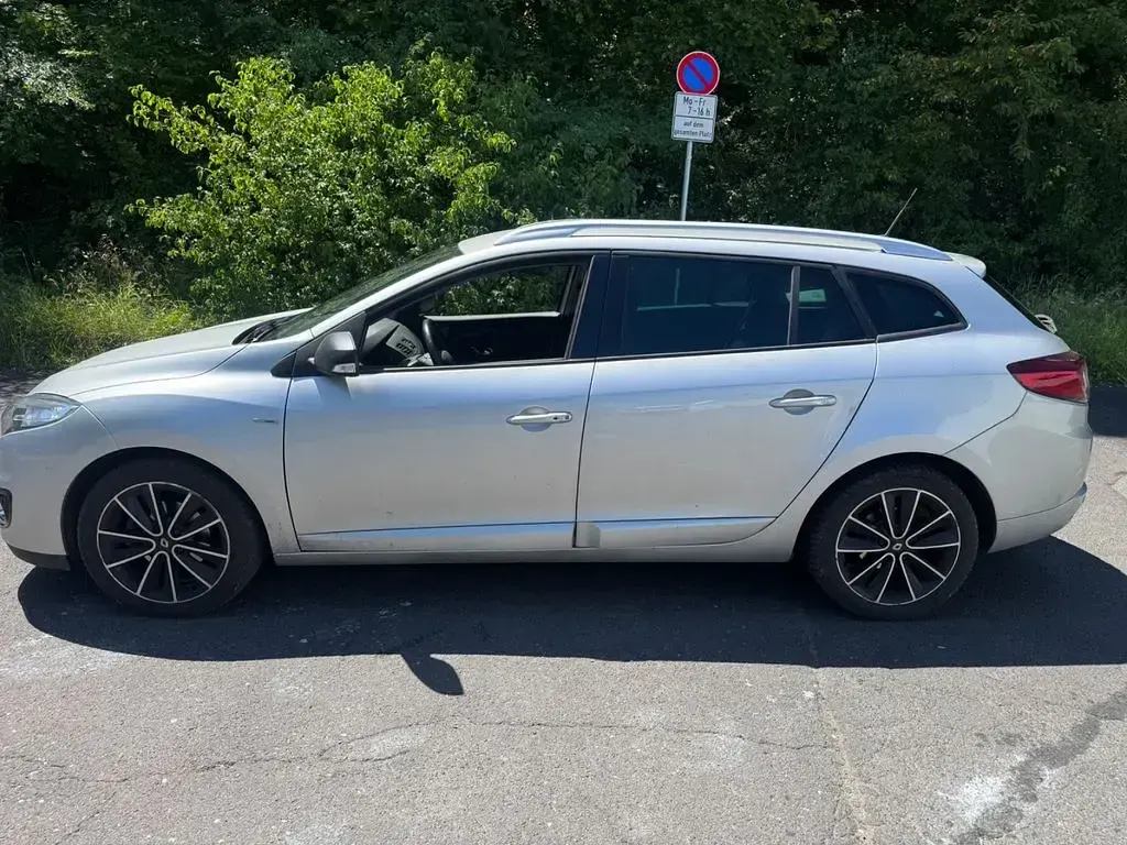 Gebraucht Renault Mégane III Bose Edition 131 PS (96 kW) 2013 Grau Limousine