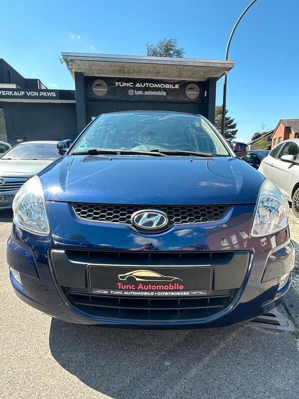 Blau Gebraucht 2009 Hyundai Matrix Van / Kleinbus | 2.500 € (Etwas zu teuer) - Bild 1/4
