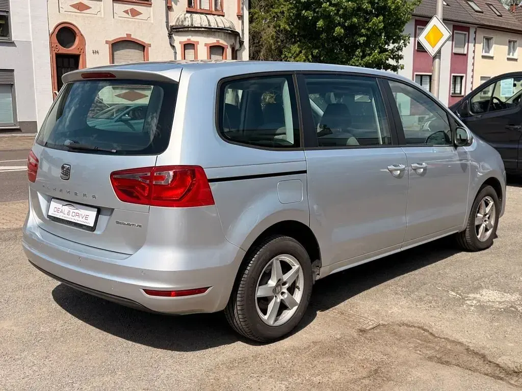 Gebraucht Seat Alhambra Reference 140 PS (102 kW) 2012 Silber Van / Kleinbus