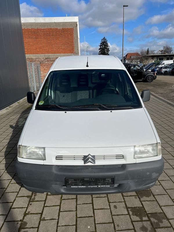 Second-hand Citroën Jumpy 94 CP (69 kW) 2004 Alb Monovolum