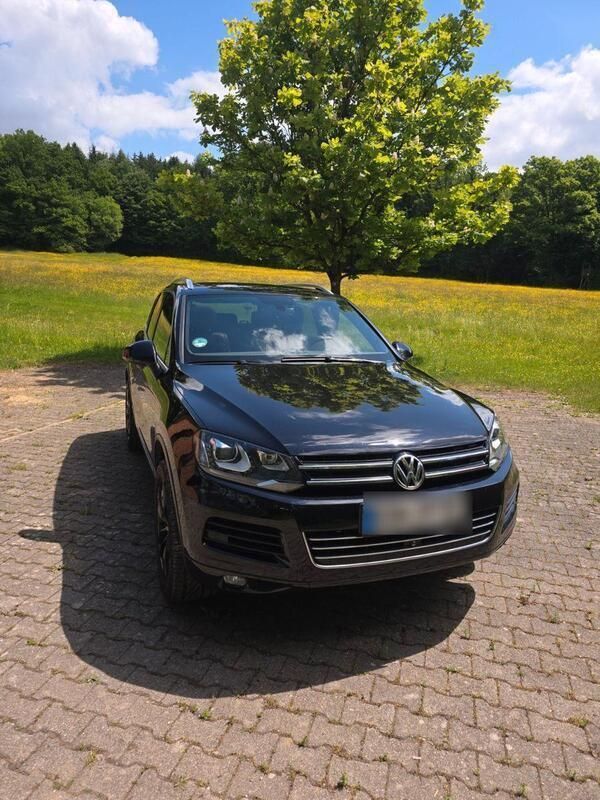 Schwarz Gebraucht 2013 VW Touareg Exclusive SUV | 18.800 € (Fairer Preis) - Bild 1/4
