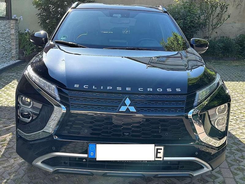 Schwarz Gebraucht 2021 Mitsubishi Eclipse Cross Edition SUV | 24.499 € (Fairer Preis) - Bild 1/4