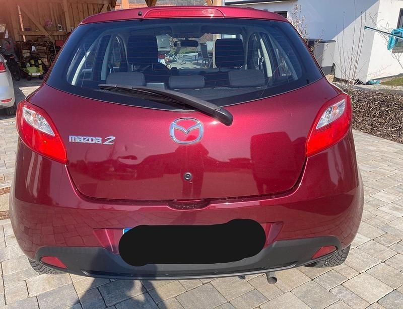 Gebraucht Mazda 2 84 PS (61 kW) 2011 Rot Kleinwagen