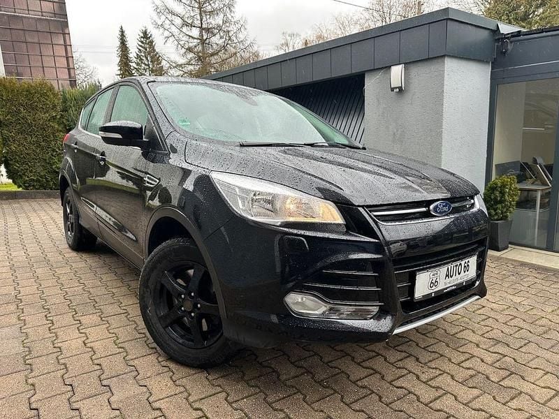 Gebraucht Ford Kuga Titanium 182 PS (133 kW) 2015 Schwarz SUV