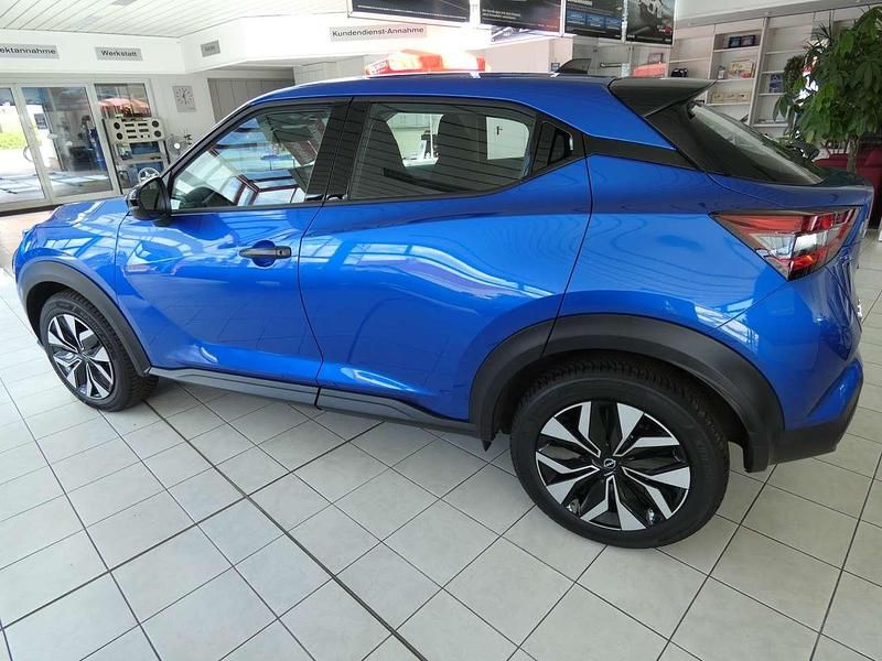 Gebraucht Nissan Juke Acenta 114 PS (83 kW) 2024 Magnetic blue SUV