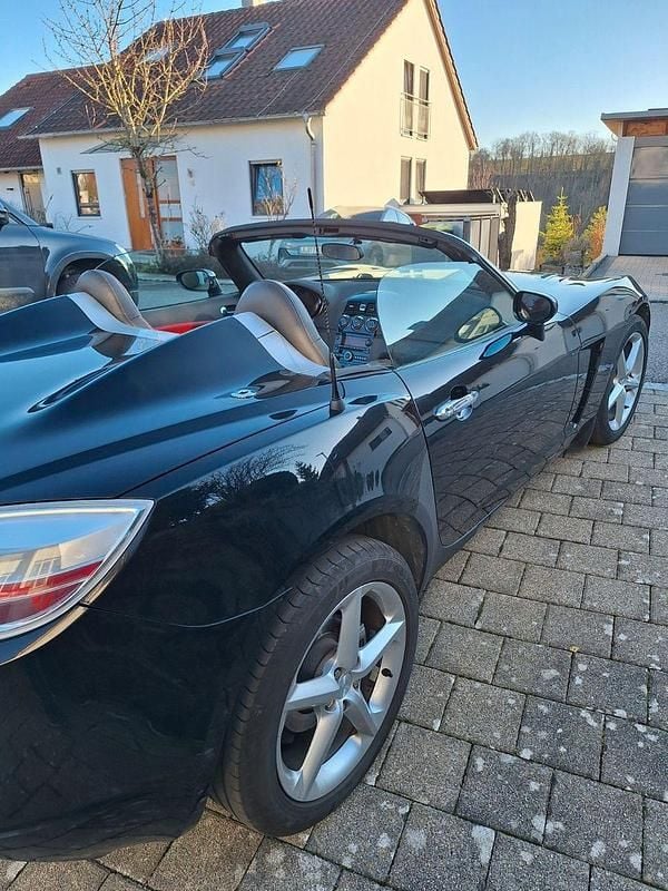 Second-hand Opel GT 264 CP (194 kW) 2008 Negru Cabrio