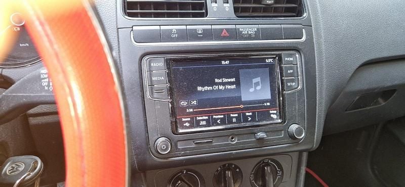 Second-hand VW Polo 60 CP (44 kW) 2014 Roșu Hatchback