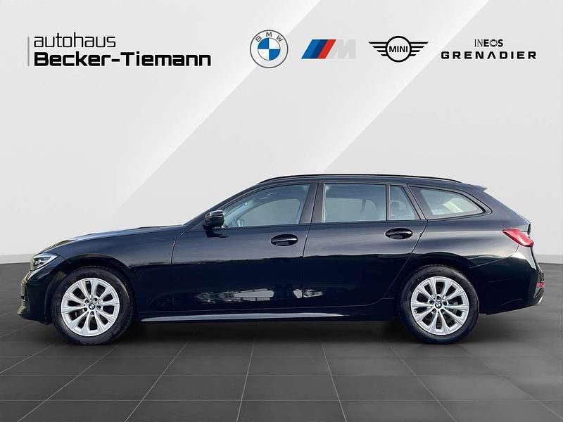 Gebraucht BMW 320 Advantage 190 PS (139 kW) 2022 Schwarz Limousine