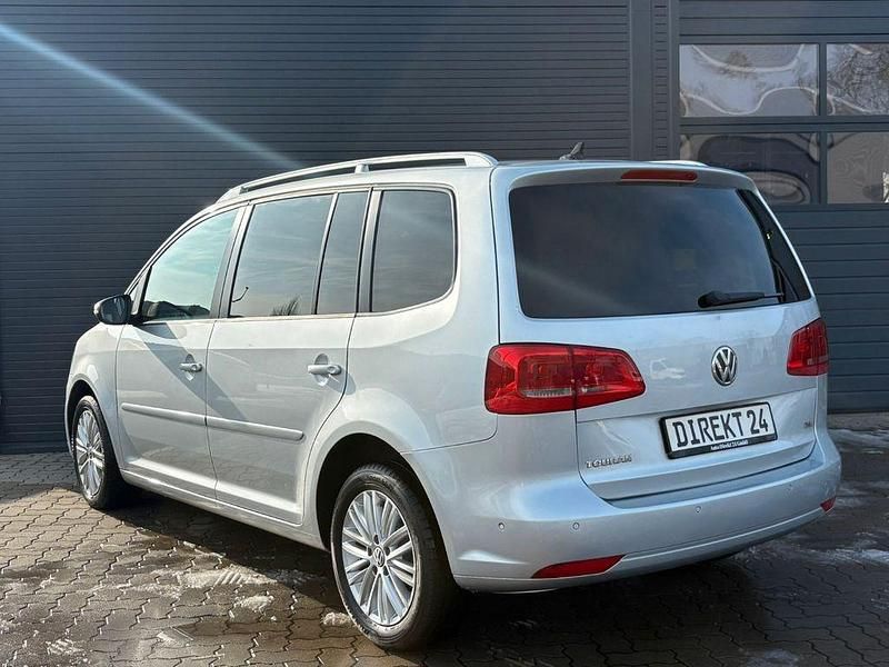 Gebraucht VW Touran 140 PS (102 kW) 2014 Silber Van / Kleinbus