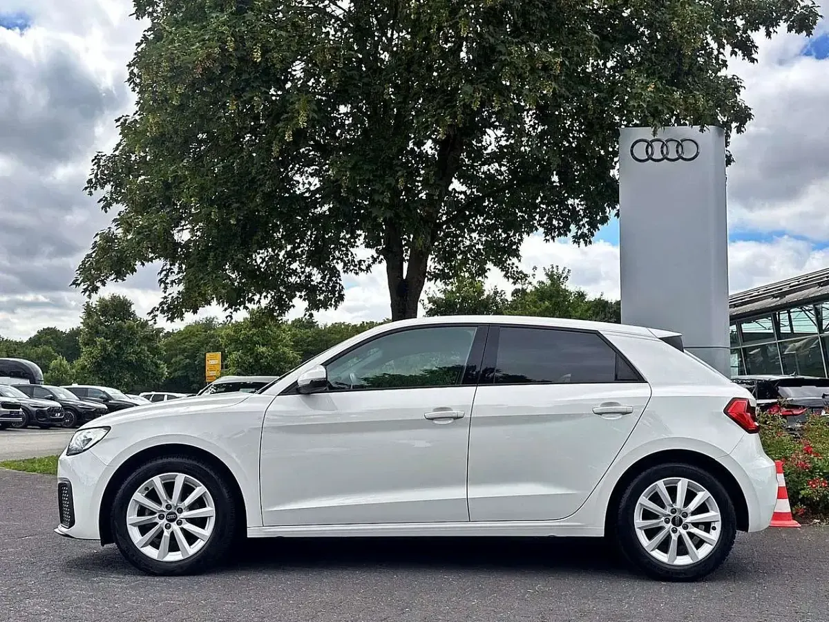 Gebraucht Audi A1 Sportback 95 PS (69 kW) 2023 Weiß Kleinwagen