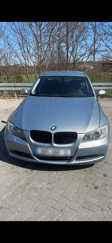Gebraucht BMW 325 218 PS (160 kW) 2006 Blau Limousine