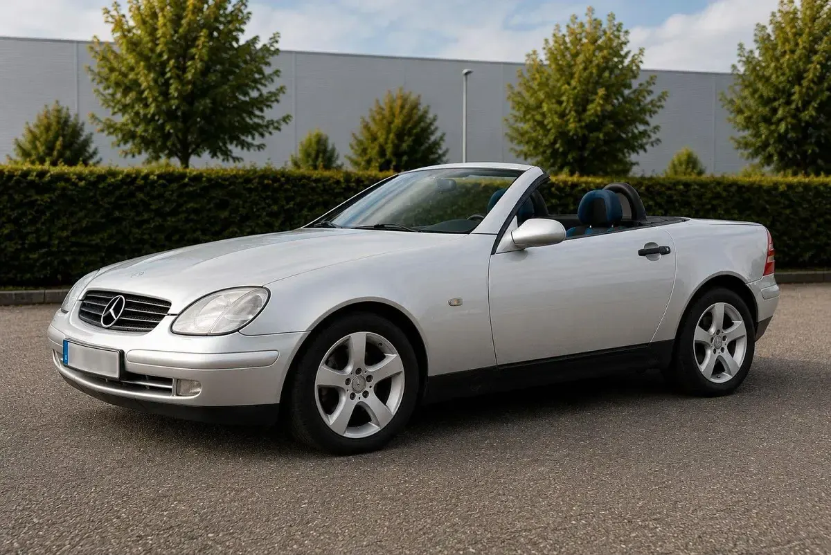 Gebraucht Mercedes SLK230 193 PS (141 kW) 1998 Silber Cabrio