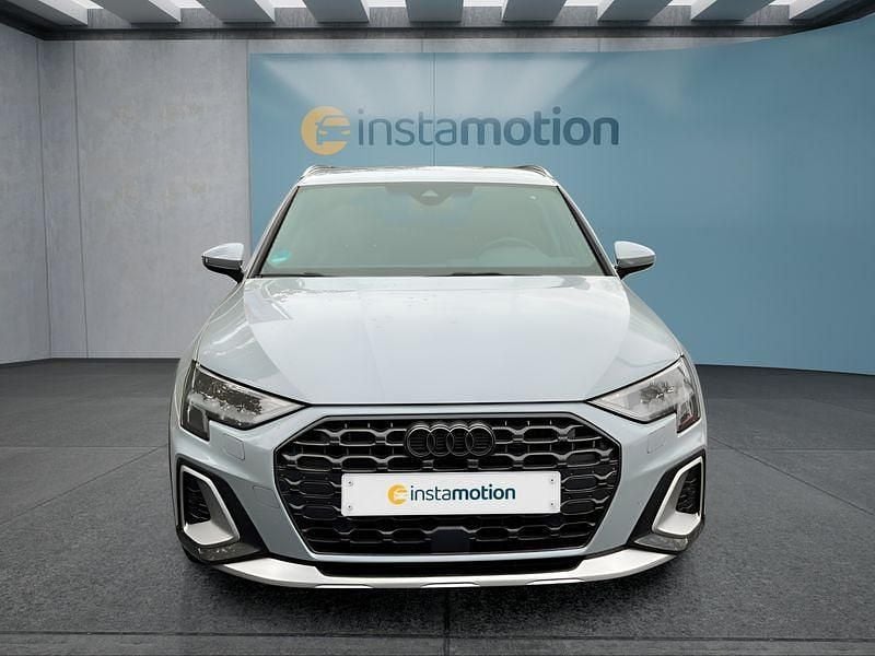 Usado Audi A3 150 HP (110 kW) 2024 Cinzento Citadino