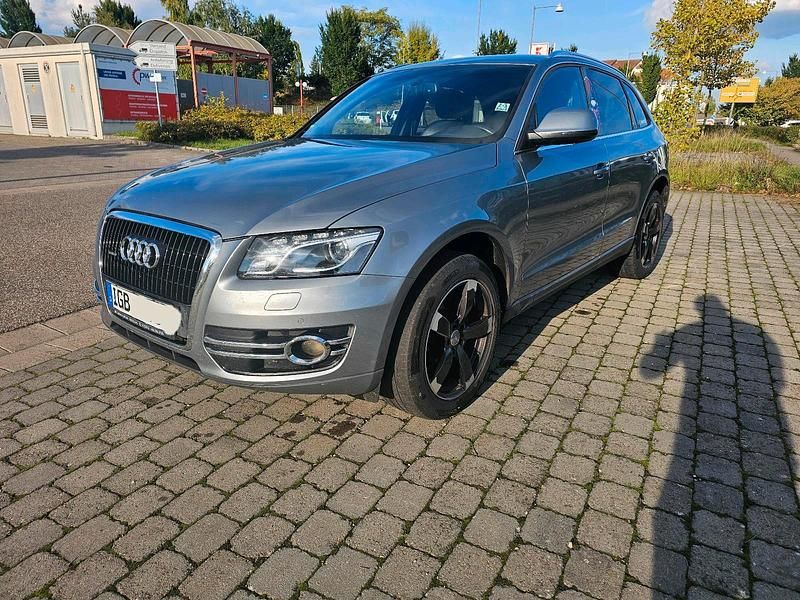 Grau Gebraucht 2011 Audi Q5 SUV | 8.000 € (Superpreis) - Bild 1/4