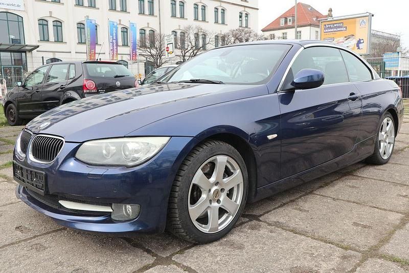 Gebraucht BMW 335 Cabriolet 306 PS (225 kW) 2010 Blau Cabrio