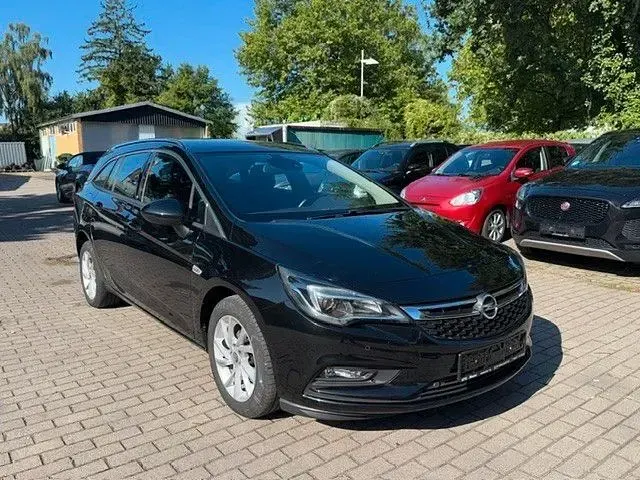 Gebraucht Opel Astra 125 PS (91 kW) 2018 Schwarz Limousine