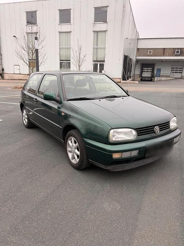 Gebraucht VW Golf III 60 PS (44 kW) 1998 Grün Kleinwagen
