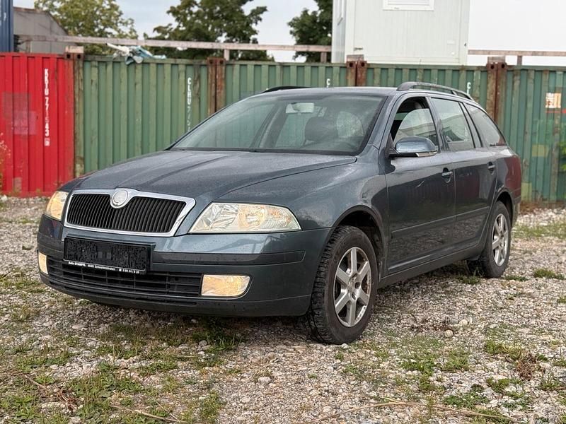 Grau Gebraucht 2005 Skoda Octavia Kombi | 2.850 € (Etwas zu teuer) - Bild 1/4