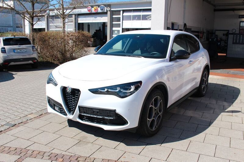 Colore esterno (bianco alfa, u Gebraucht 2023 Alfa Romeo Stelvio Sprint SUV | 37.900 € (Guter Preis) - Bild 1/4