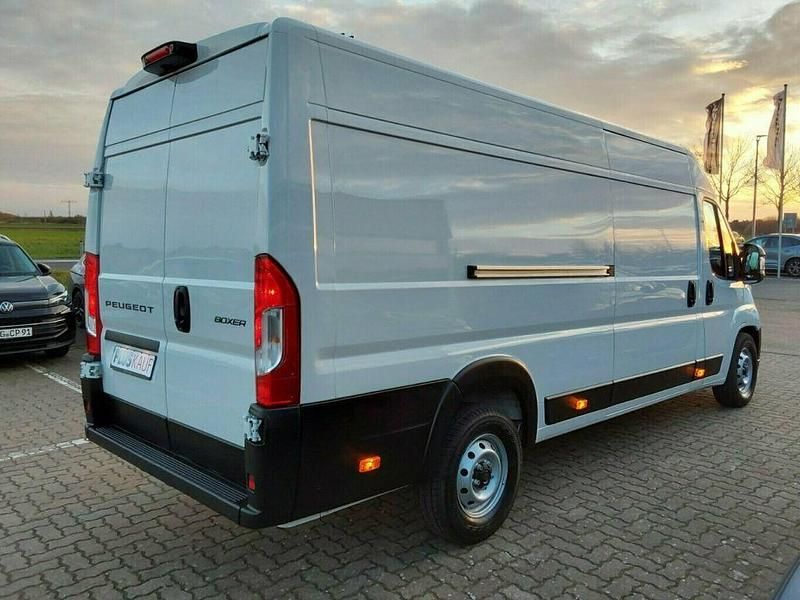 Gebraucht Peugeot Boxer 179 PS (131 kW) 2024 Kaolin weiss Van
