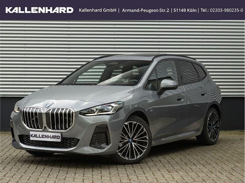 Grau Gebraucht 2024 BMW 225 Active Tourer M Sport Van / Kleinbus | 35.700 € (Guter Preis) - Bild 1/4