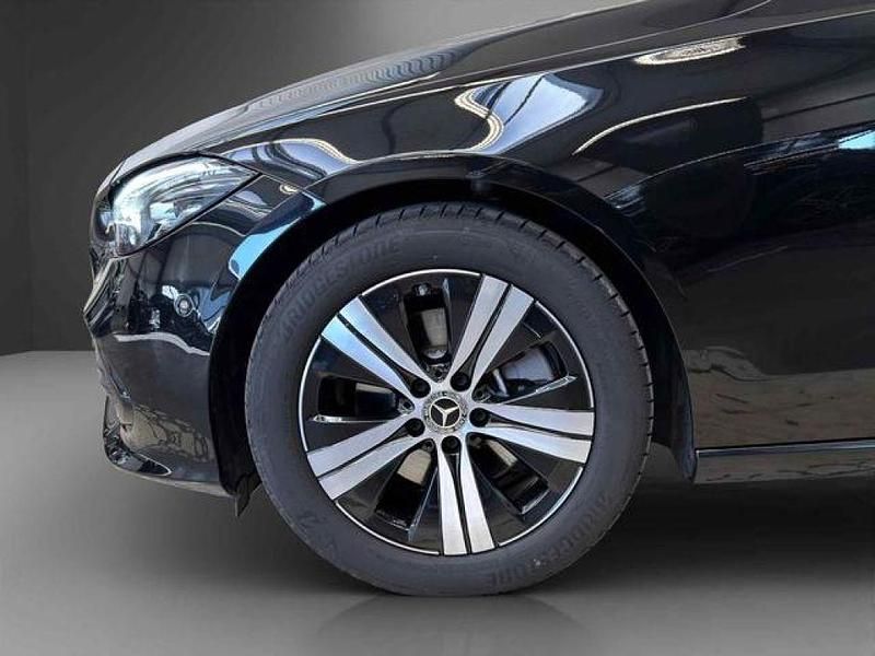 Gebraucht Mercedes C200 Avantgarde 204 PS (150 kW) 2024 Schwarz Limousine