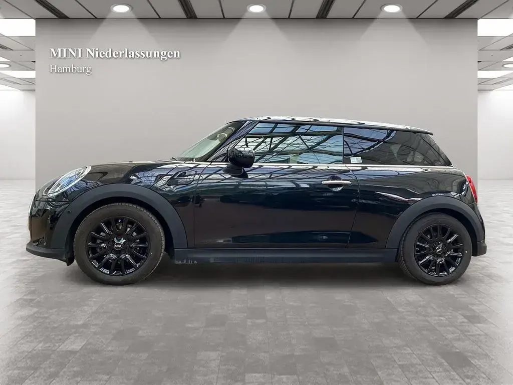 Gebraucht Mini Cooper 136 PS (100 kW) 2023 Schwarz Kleinwagen