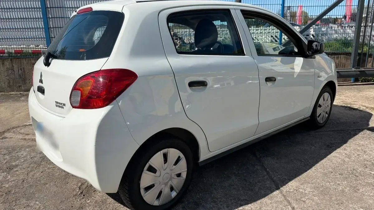 Gebraucht Mitsubishi Space Star Top 71 PS (52 kW) 2015 Weiß Kleinwagen