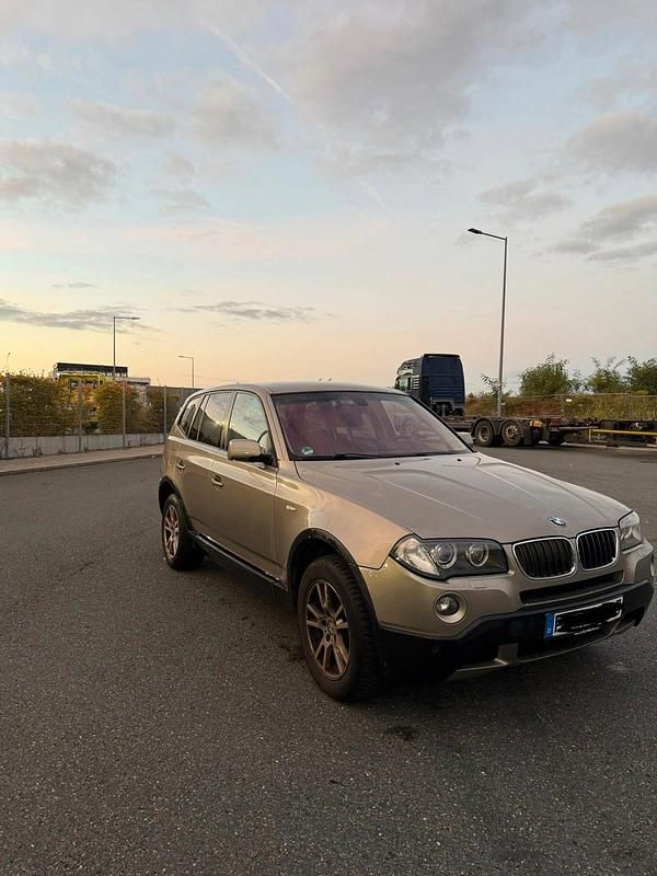 Grau Gebraucht 2008 BMW X3 SUV | 5.500 € (Guter Preis) - Bild 1/4