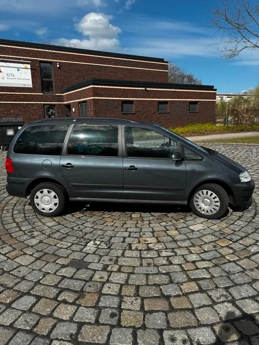 Gebraucht VW Sharan 140 PS (102 kW) 2006 Grau Van / Kleinbus