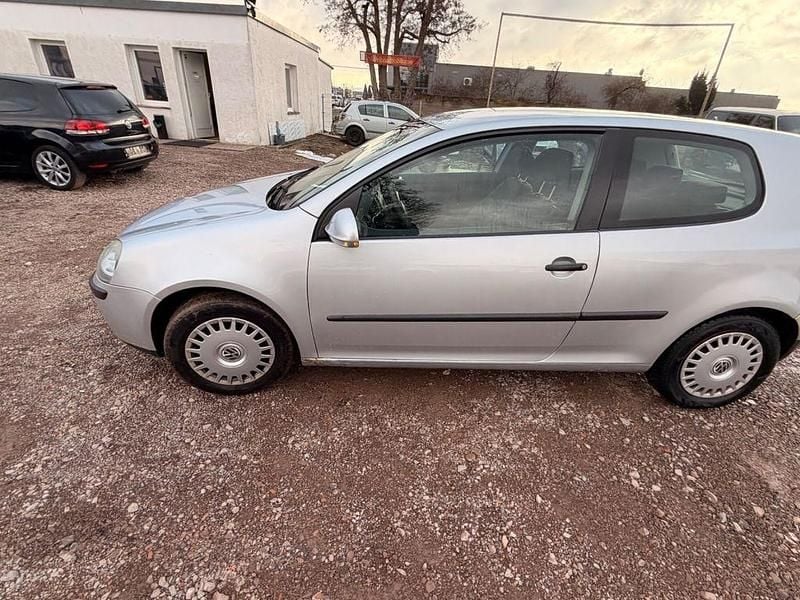 Gebraucht VW Golf V Trendline 102 PS (75 kW) 2004 Silber Kleinwagen