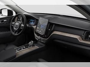 Neu Volvo XC60 Plus 250 PS (183 kW) 2026 Grau (vapour grey) SUV