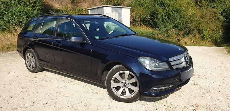 Blau Gebraucht 2012 Mercedes C220 Kombi | 8.200 € (Fairer Preis) - Bild 1/4