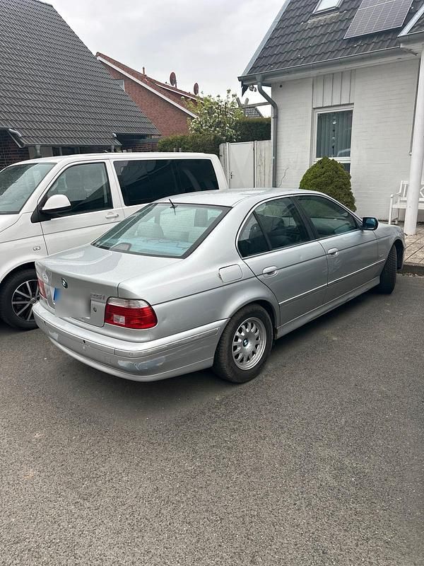 Gebraucht BMW 525 192 PS (141 kW) 2001 Silber Limousine