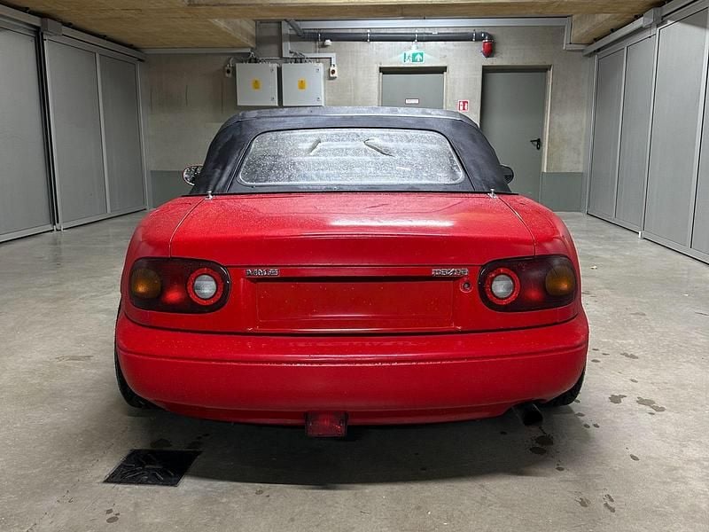 Gebraucht Mazda MX5 115 PS (84 kW) 1990 Rot Cabrio