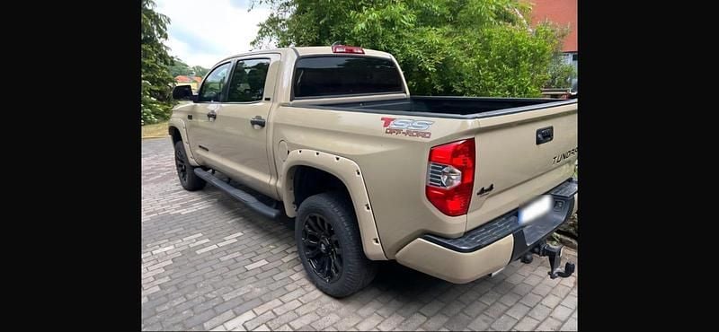 Gebraucht Toyota Tundra SR5 386 PS (283 kW) 2019 Beige Pickup