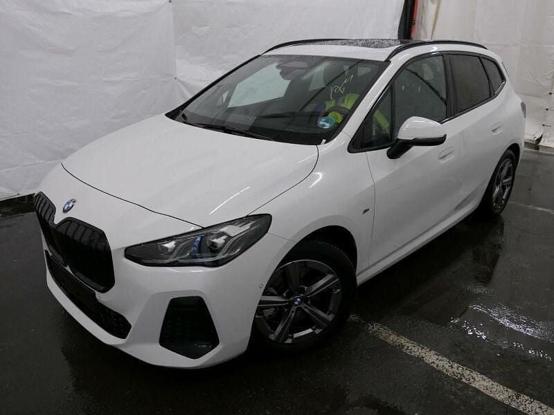 Gebraucht BMW 223 Active Tourer M Sport 204 PS (150 kW) 2025 Alpinweiss Van / Kleinbus