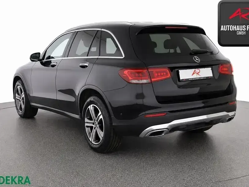 Gebraucht Mercedes GLC300 245 PS (180 kW) 2022 Schwarz SUV