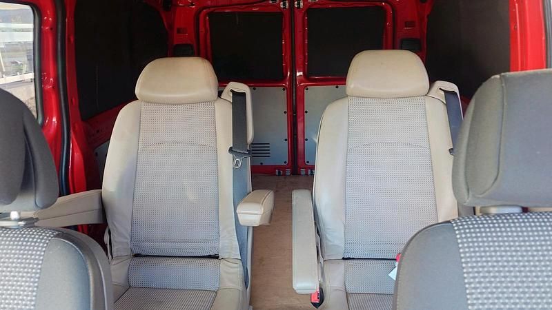 Gebraucht Mercedes Vito 163 PS (119 kW) 2011 Rot Van