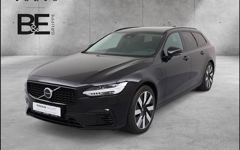 Second-hand Volvo V90 Plus 350 CP (257 kW) 2025 Negru Break