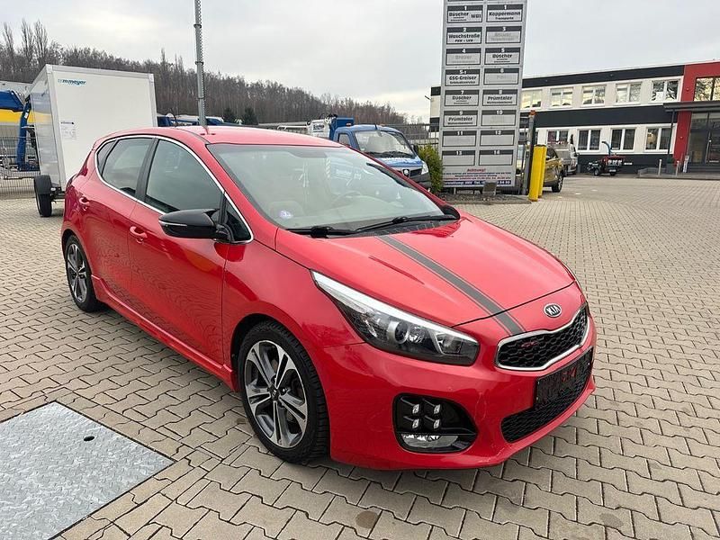 Gebraucht Kia Ceed GT GT-Line 120 PS (88 kW) 2016 (frd) track red Limousine