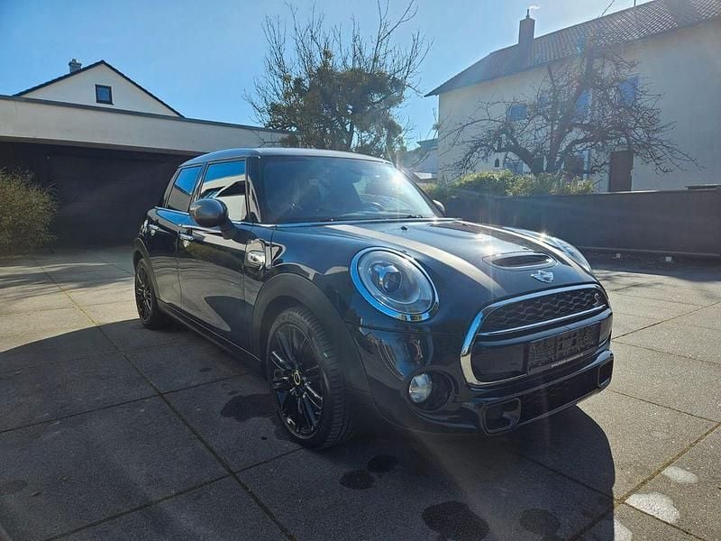 Gebraucht Mini Cooper S Chili 192 PS (141 kW) 2017 Blau Kleinwagen
