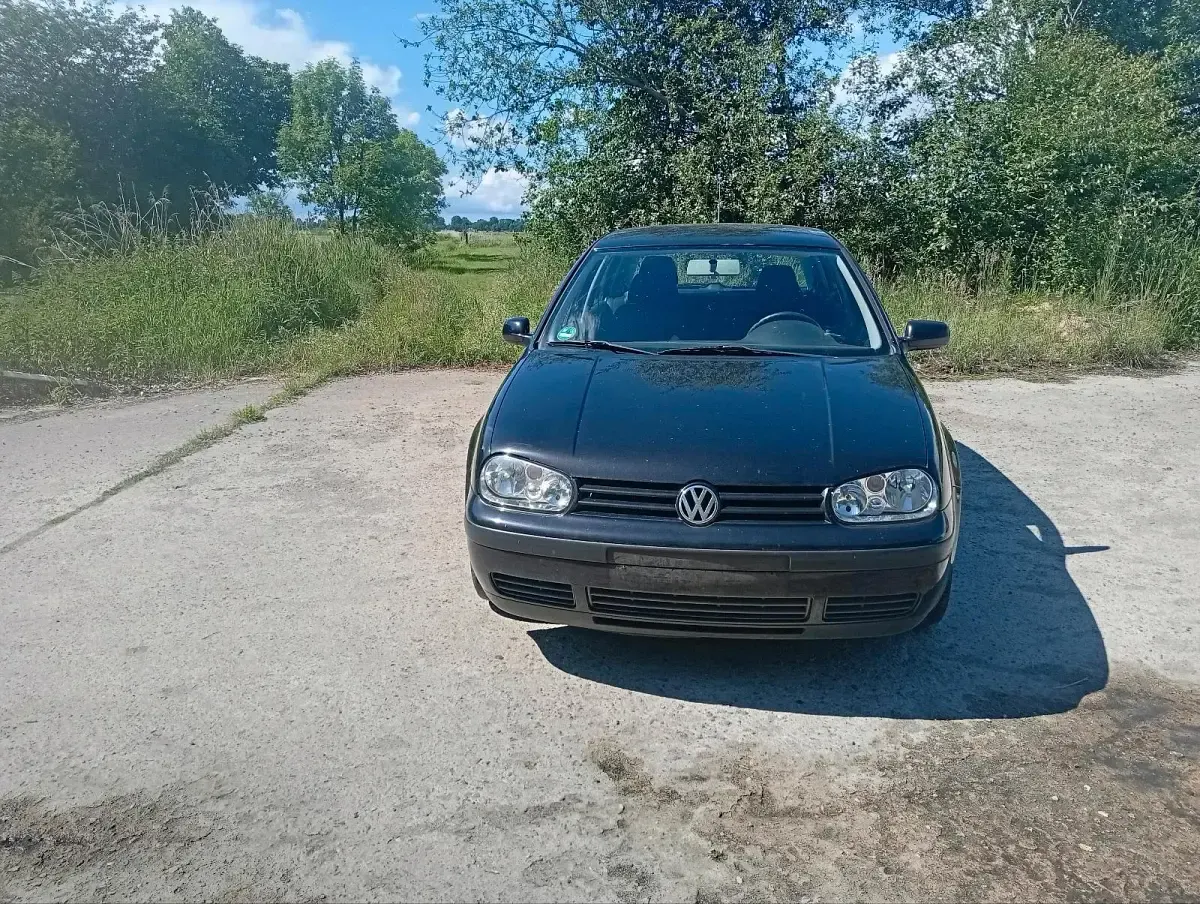Gebraucht VW Golf IV 2002 Schwarz Limousine