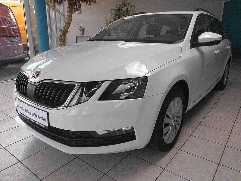 Bila laser/laser white Gebraucht 2018 Skoda Octavia Active Kombi | 12.890 € (Guter Preis) - Bild 1/4