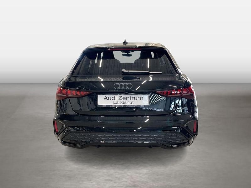 Gebraucht Audi A3 S-Line 204 PS (150 kW) 2026 Schwarz Limousine