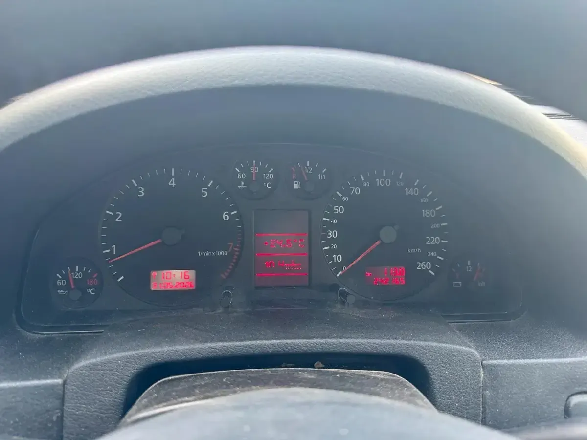 Gebraucht Audi A6 165 PS (121 kW) 2000 Schwarz Kombi