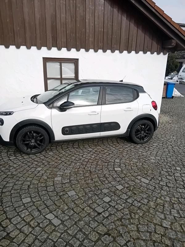 Gebraucht Citroën C3 PureTech 110 PS (80 kW) 2019 Weiß Kleinwagen