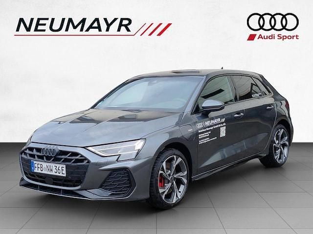 Daytonagrau perleffekt Gebraucht 2025 Audi A3 Sportback e-tron S-Line Kleinwagen | 38.545 € (Teuer) - Bild 1/4