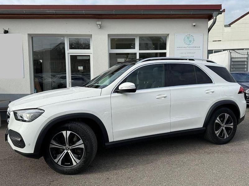 Polarweiss Gebraucht 2021 Mercedes GLE350 AMG line SUV | 49.990 € (Guter Preis) - Bild 1/4
